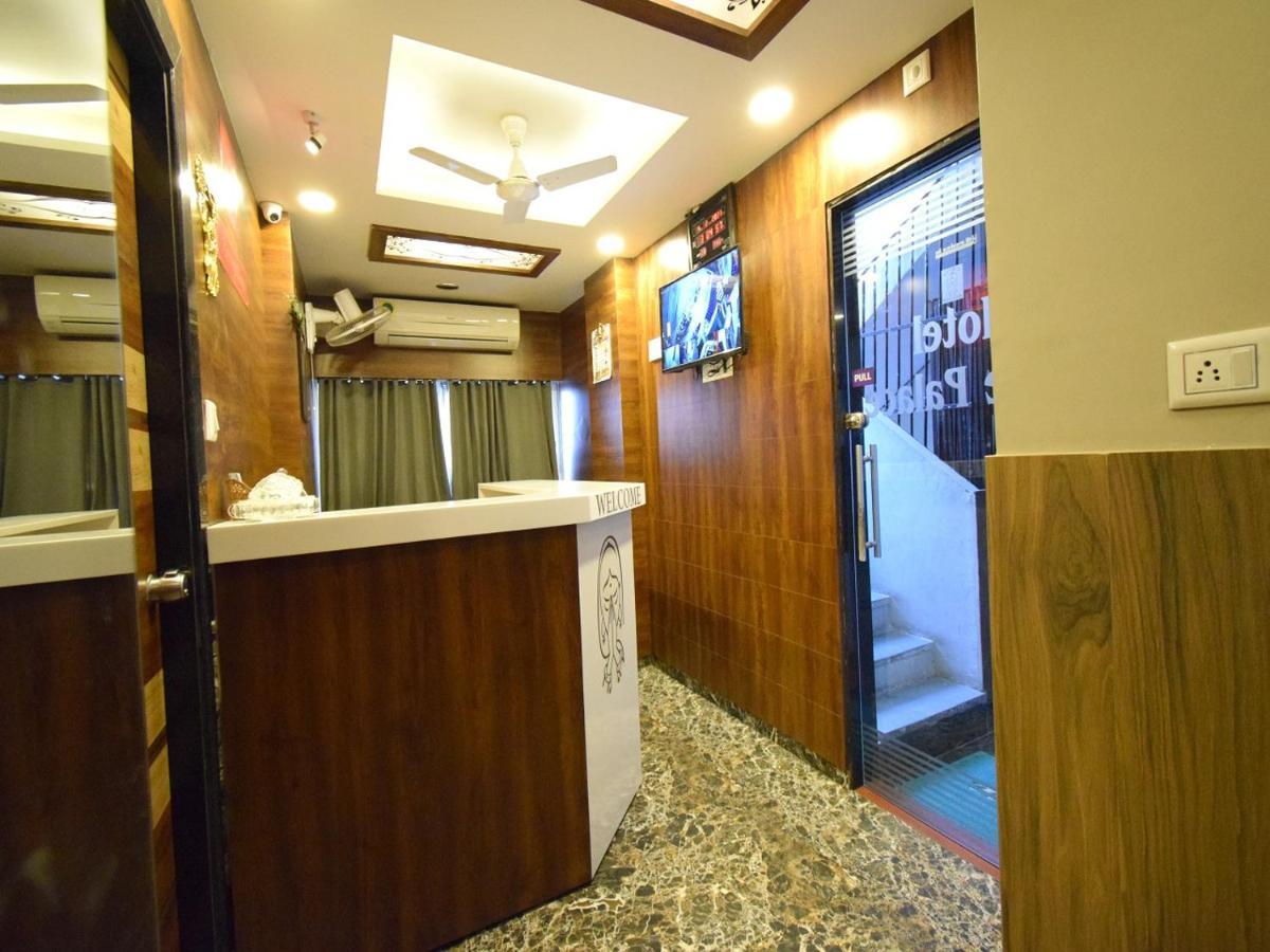 Hotel Lake Palace Ahmedabad Exterior photo